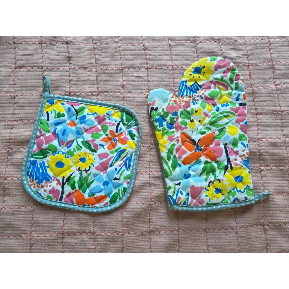 Vintage Kitchen Pot Holder and Oven Mitt Lot 7pc Floral Fruit Vegetable Quilted